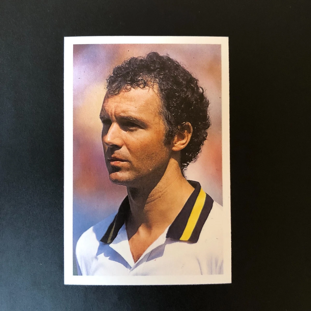 FIFA homenajea a Franz Beckenbauer con la bandera de Alemania a media asta