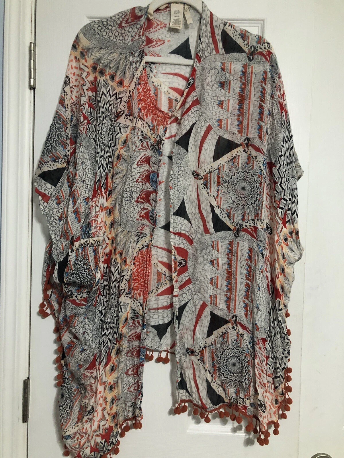 soft surroundings Boho Aztec One Size Rayon Poncho Cottagecore Summer Whimsy
Opens in a new window o