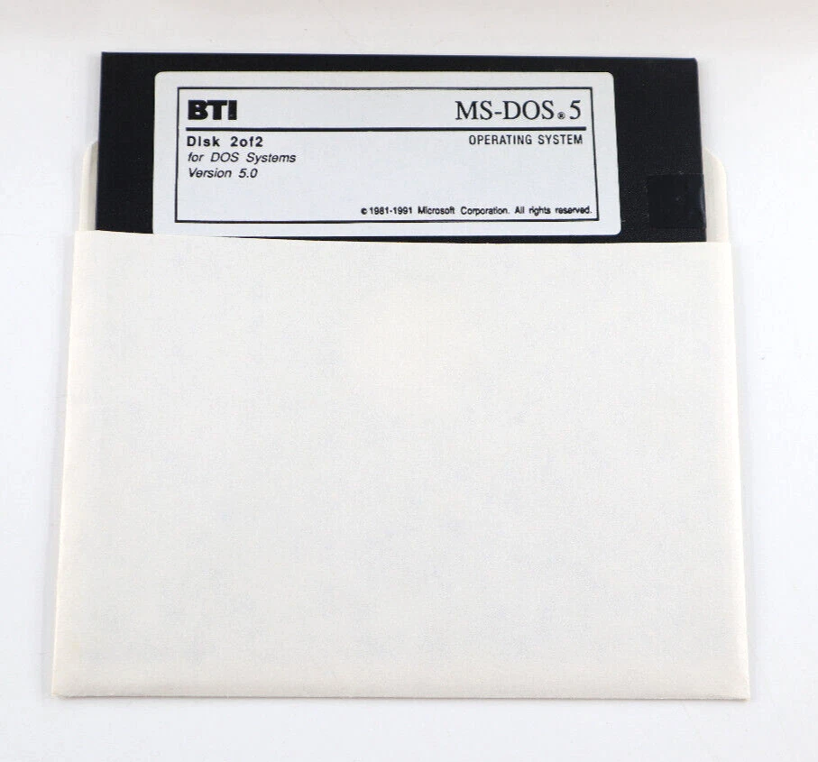 Microsoft MS-DOS 5.0 User's Guide and Reference W/ 5.25" Program Disks - Image 2 of 4