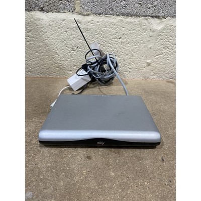 Sky Sagemcom V.6 Breitband Hub Router WLAN ADSL Silber 4 Ports 2,4 GHz