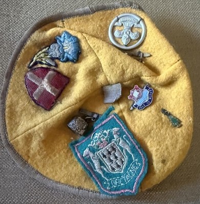 Vintage Boy Scout Beret Hat Cap with badges Isle of Wight Bretagne