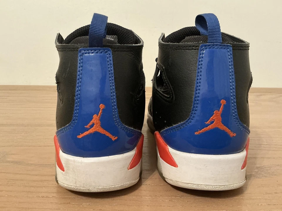 Nike Air Jordan Zapatos Juveniles Talla 4.5Y Negro Azul Naranja Knicks DM1685-008 Foto 3 de 4