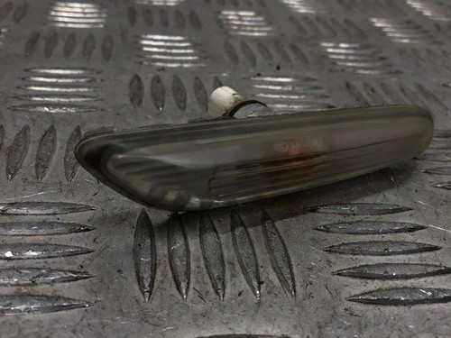 BMW 5 Touring E61 Kotflügelblinker vorne links 8382104 4185L 2.00 22990771