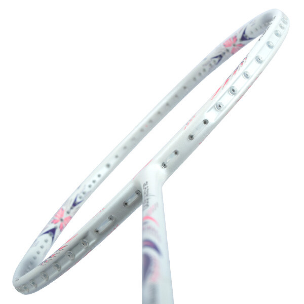 Ракетка для бадминтона LI-NING Bladex 600 Белая струнная AYPT033 4U5U AYPT035 46490₽