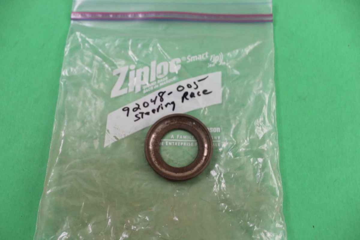 ジョーカービニー NOS Kawasaki OEM Steering Bearing Race 1974-1976 KX125 1980-1988
