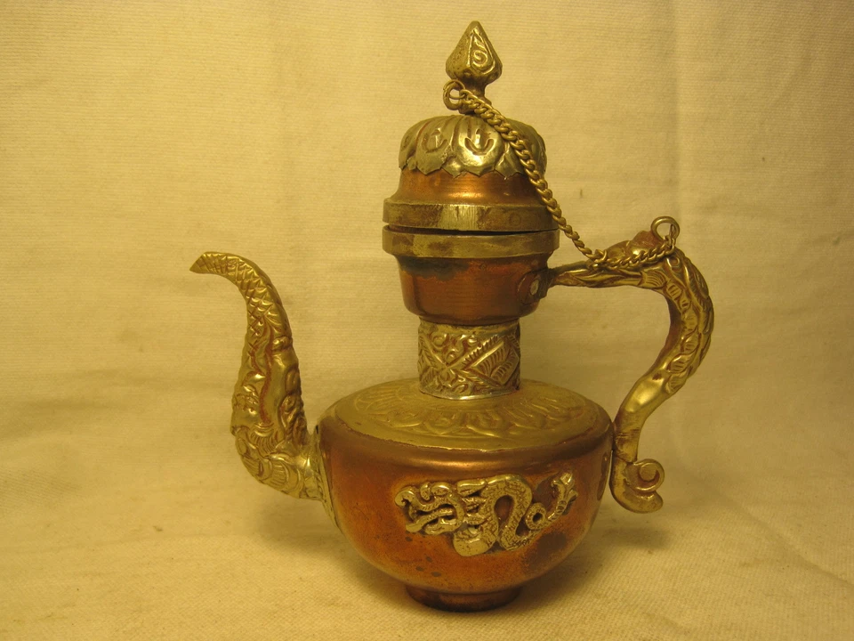 Tetera dragón metal cobre y plata adornada vintage Foto 3 de 4