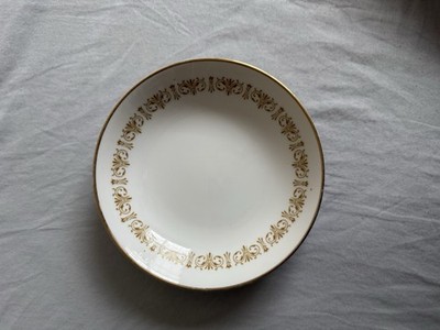 2 Sheffield Fine China Imperial Gold 504Y Dinner Plates VTG 5in