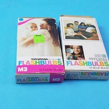 Sylvania MB3 flash bulbs 12 blue bulbs 12 white bulbs