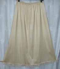NEW XL CABERNET SLIPPERY BEIGE SCALLOPED FRILLED LACE HEM 32" LG SWING HALF SLIP