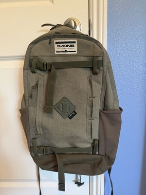 Dakine Green 6-Pocket Backpack with Laptop Sleeve NEW