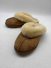 Pre-Owned UGG Brown Size 8 Slip On Slippers