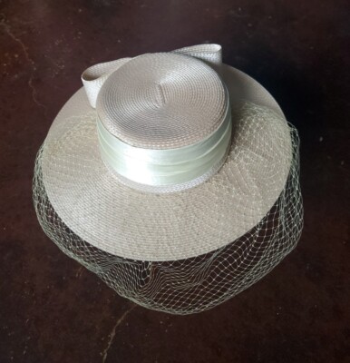 Vintage Deborah Fashion Hat 1980 Vintage off White Wool Felt, Art Deco , Cloche Style  main image 2