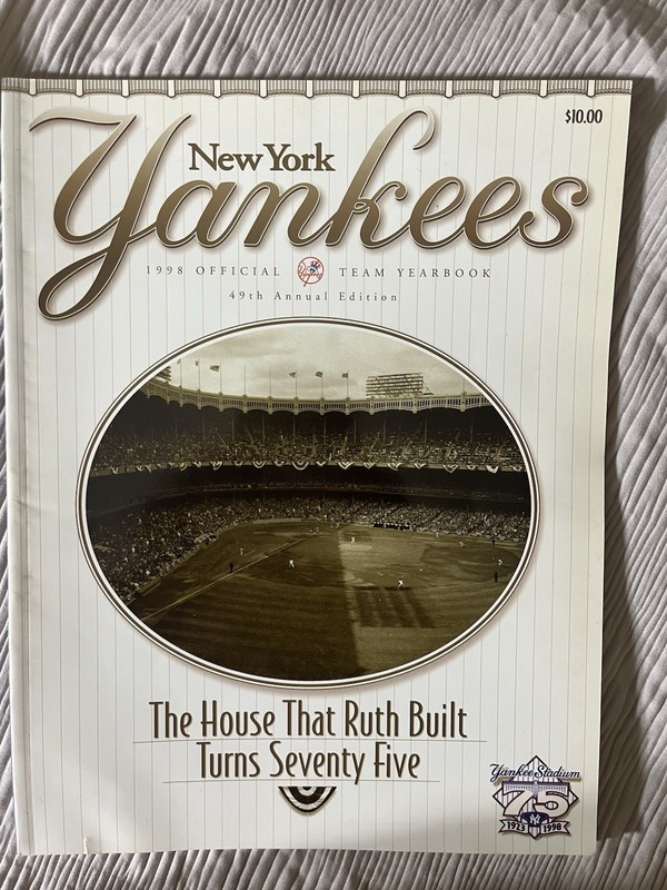 NEW YORK YANKEES 1998 OFFICIAL TEAM YEARBOOK 49TH ANNUAL EDITION. Yankee Stadium