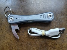 KeySmart - Key Holder w LED Light Tile Smart Technology, 10 Keys, Silver