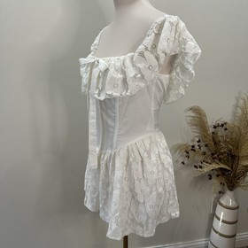 PrettyLittleThing Cream Corset Lace Floaty Playsuit Romper Size 6 NEW Coquette