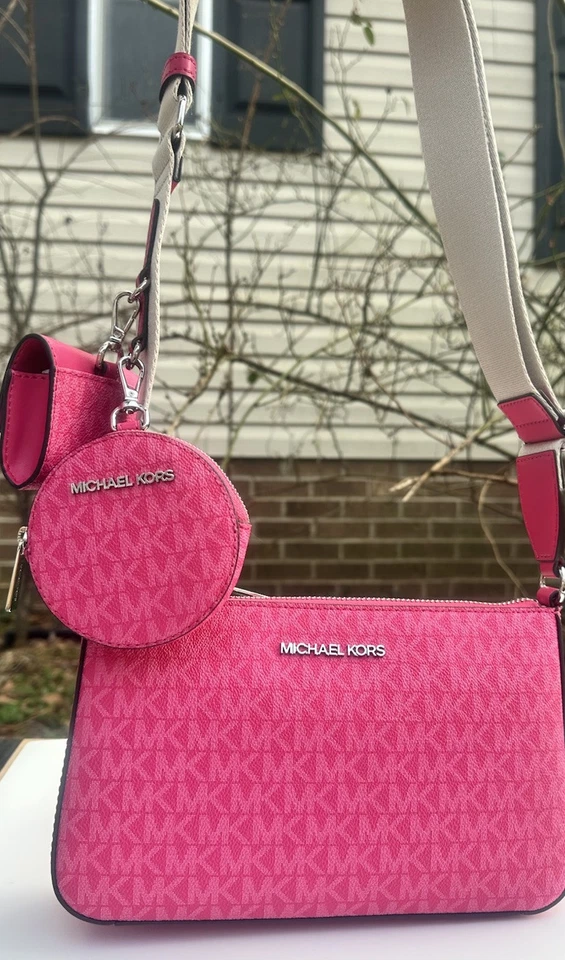 Bandolera de viaje Michael Kors Jet Set con accesorio tecnológico logotipo Mk Dragonfruit Foto 2 de 4