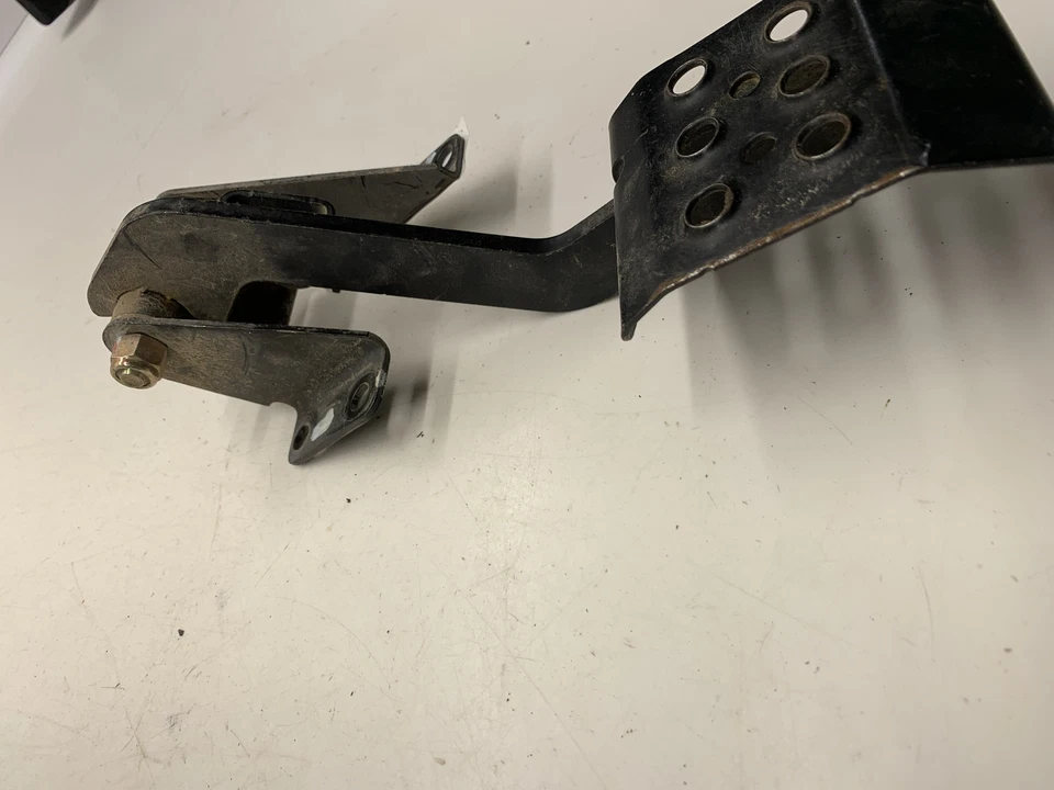 Pedal de freio solda, preto, 5262184-329 - 2015 POLARIS #94 Ranger Crew 570 vermelho - Imagem 2 de 3