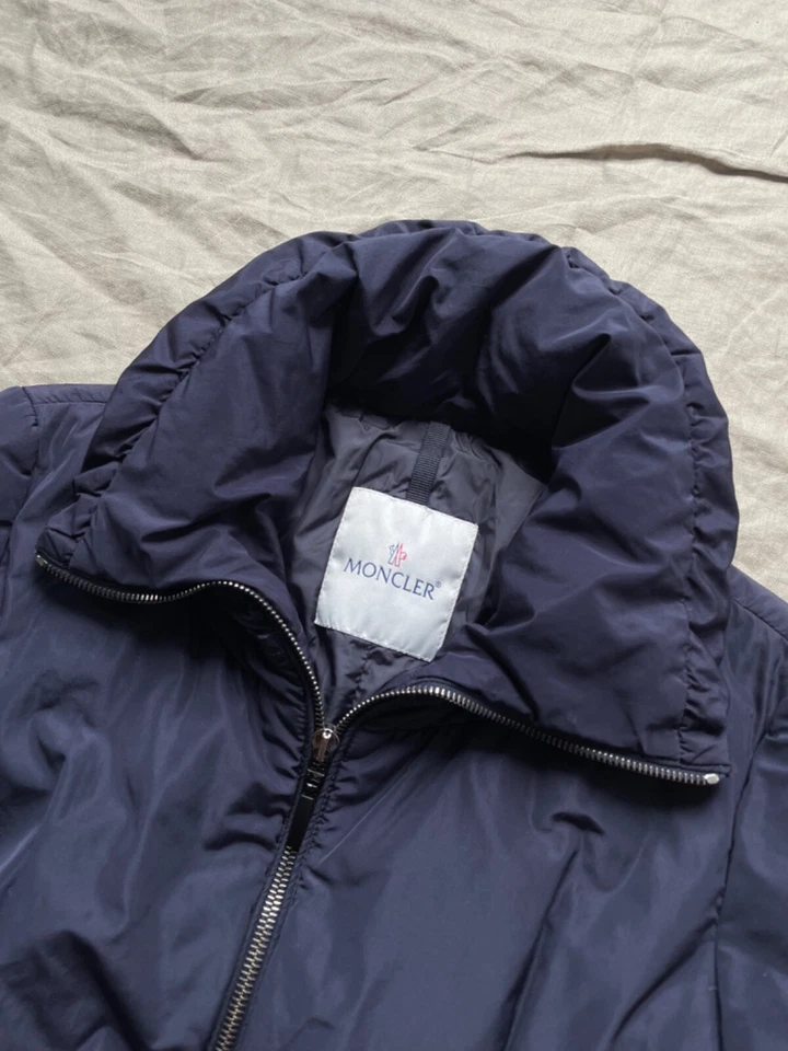Moncler Beynac Women's Down Navy Blue Long Jacket Size 2 / M - Image 3 of 4