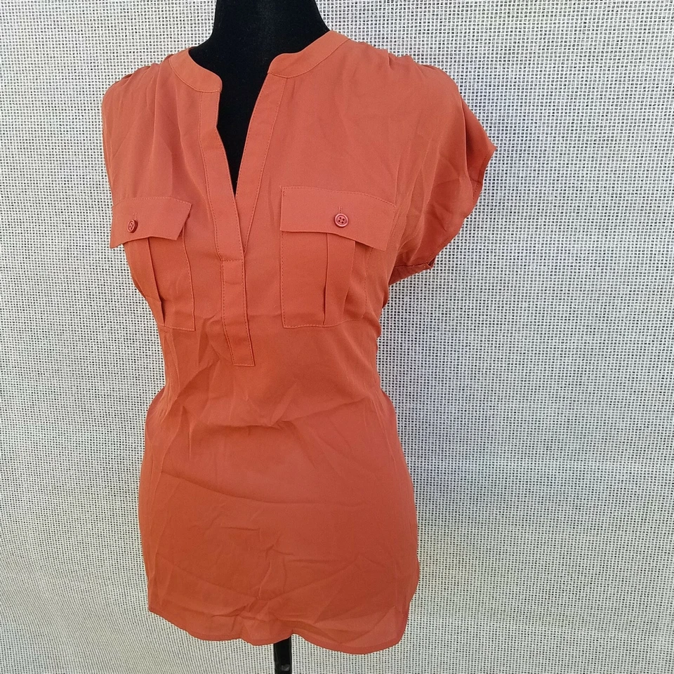 Blusa para mujer INC manga corta poliéster/rayón. Talla XS. Nuevo con etiquetas $59 Foto 3 de 4