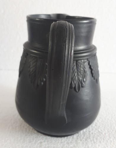 Antique English Black Basalt Porcelain Pot - Picture 6 of 14