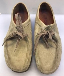 tan wallabees