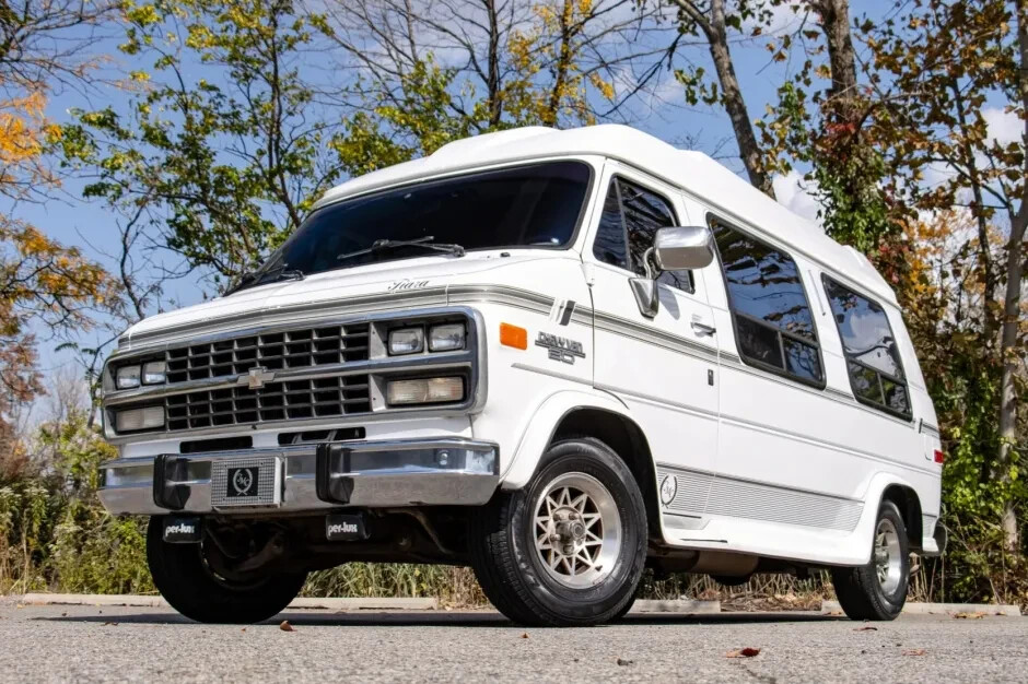1995 Chevrolet G20 Tiara Conversion Van | POSTER 24