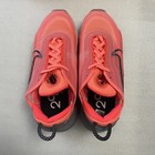 Foto 6 di 12