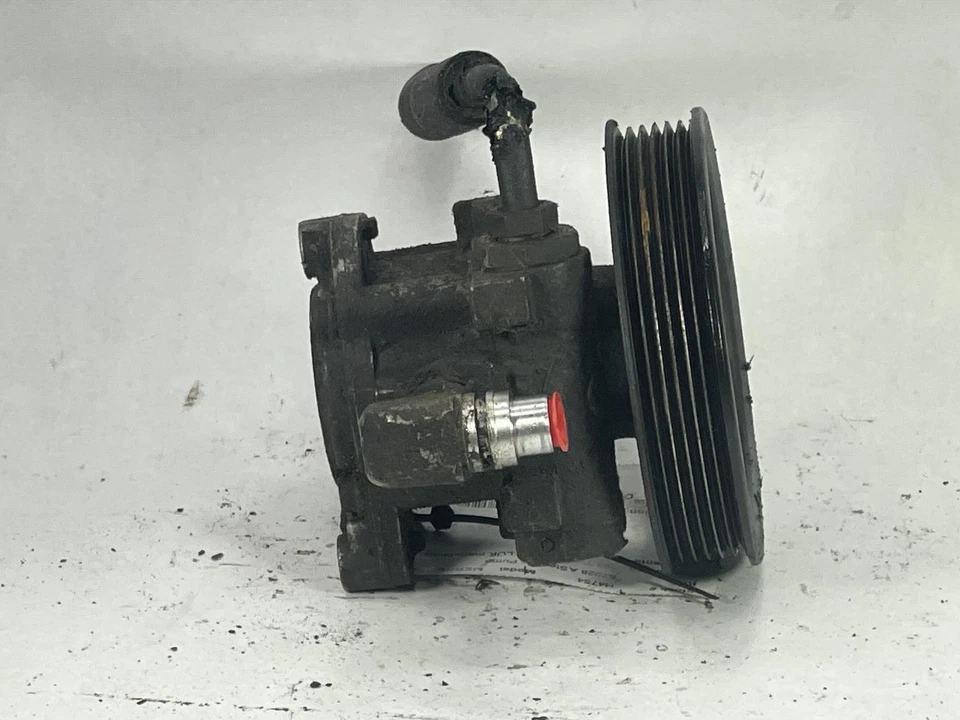 Bomba de dirección asistida usada se adapta a: Mercedes-benz Mercedes clase ml 163 2001 tipo ML3 Foto 2 de 4