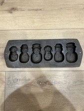 Vintage Lodge Cast Iron Snowmen Cornstick Pan...