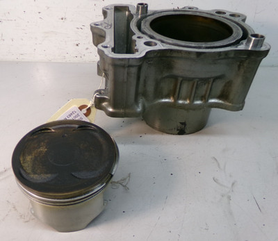 Rear Cylinder Barrel and Piston 12k for Suzuki SV650 SV 650 1999 to 2002 S159