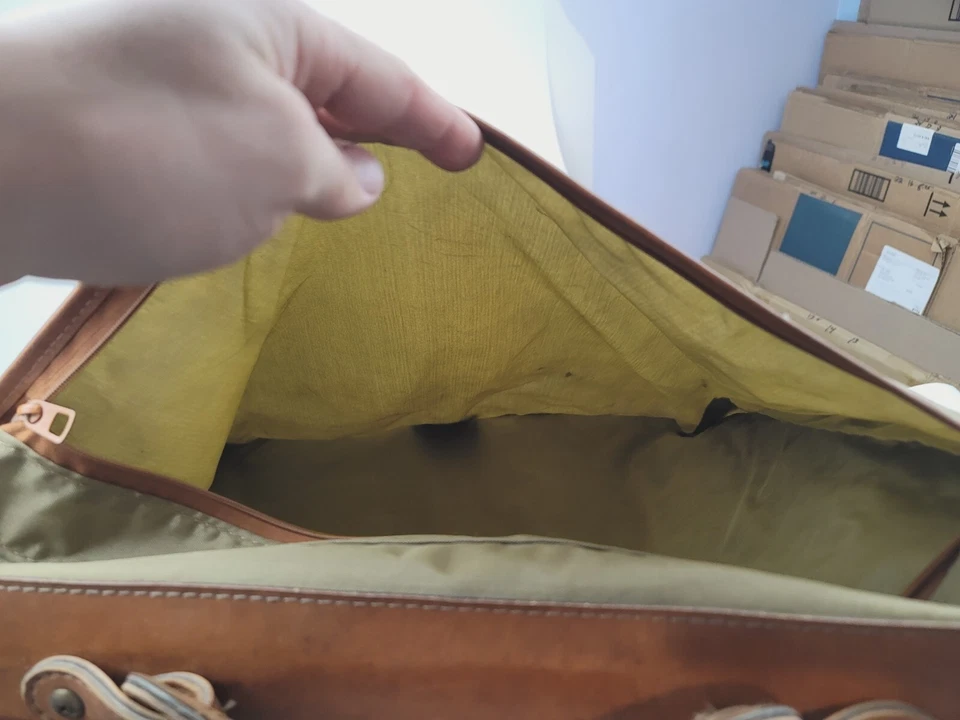 Vintage Hartmann Leather  w/ Green Nylon Garment Wardrobe Travel Bag - Image 3 of 4