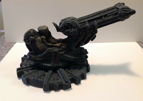 Alien Movie Space Jockey Figure Mez-Itz Mezco Loose No Box