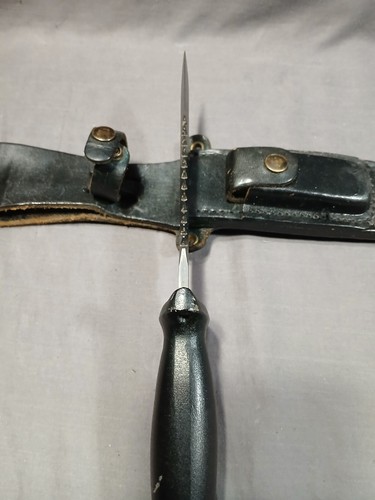 Vintage Explorer Wilderness Survival Knife W/Leather Sheath Compass in handle - Picture 15 of 24