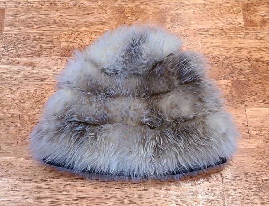 Vintage Genuine Tuscan Italian Lamb Skin Fur Winter Hat  display picture 2
