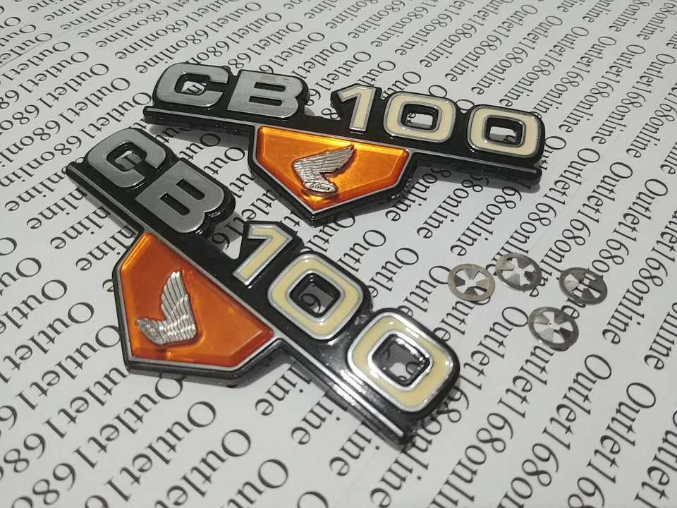 Par Honda CB 100 CB100 K3 K4 Marco Lateral Cubierta Emblema Insignia Logo con Clips de Tuerca Foto 3 de 4