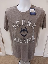 U Conn Huskies NWT Champion Grey Tshirt Size Medium