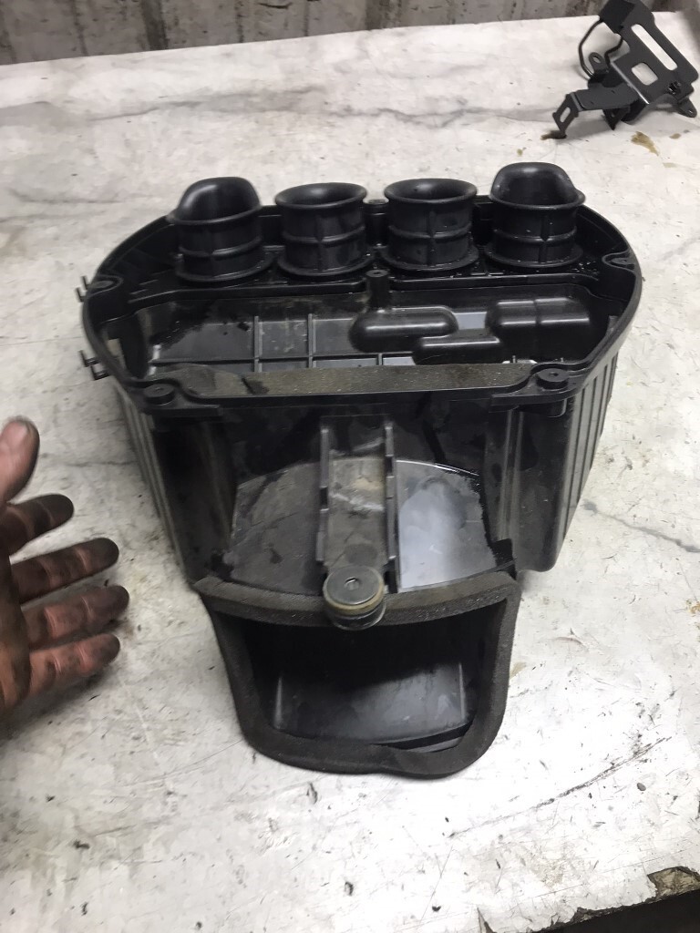 20 Kawasaki Zx 6 636 ZX6 ZX636 K Ninja Lower Bottom Airbox Air Box