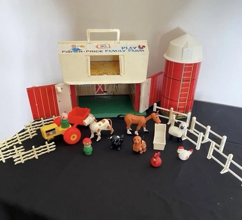 Vintage 1967 Fisher Price Little People Barn 915 Farm Animal Set Moo Barn