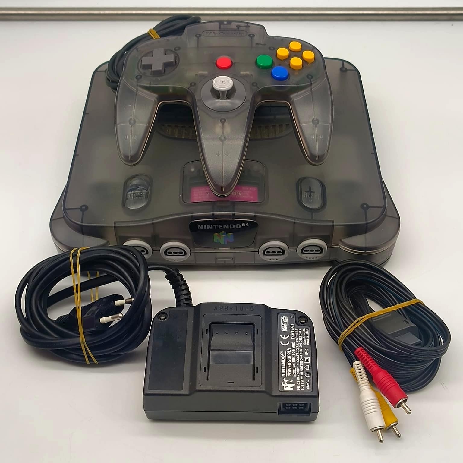 NINTENDO 64 N64 PAL EUR CLEAR SMOKE GREY LIMITED EDITION + CONTROLLER + CAVI