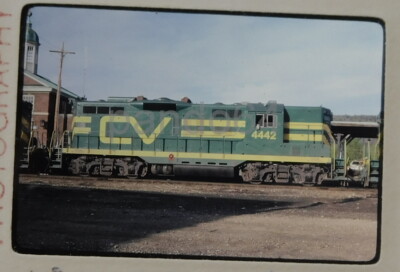 RR TRAIN Slide CV Central Vermont GP-9 #4442 White River Junction VT 1981 AB1