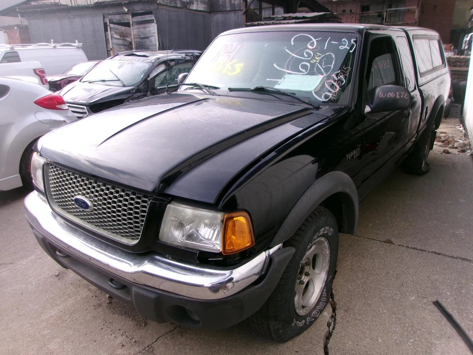 Used Front Left Door Interior Trim Panel fits: 2001 Ford Ranger  Grade A Foto 2 de 4