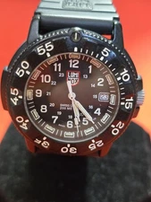 Luminox 3000 3900QZ 200m Waterproof Black Dial Rubber Strap Watch