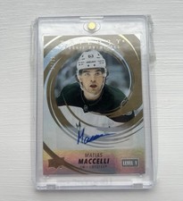 Matias Macelli 32/33 Arizona Coyotes Auto Hockey Card Upper Deck Trilo3y Rookie