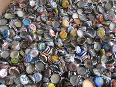 100 VINTAGE SODA POP BOTTLE SODA CAPS RANDOM GRAB BAG VINTAGE RETIRED SODA CAPS