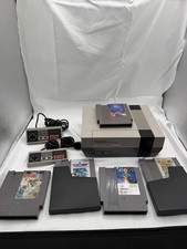 Nintendo Entertainment System NES Console - Gray Bundle Tested Working Condition