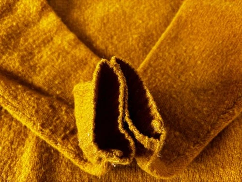 JOURNAL STANDARD x Jamieson's 100% Shetland Wool Sweater Mustard Yellow L image 5