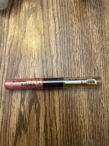 VICTORIA'S SECRET VERY RARE Blowing Kisses Shimmering Lip Gloss EVA .29 Oz NEW