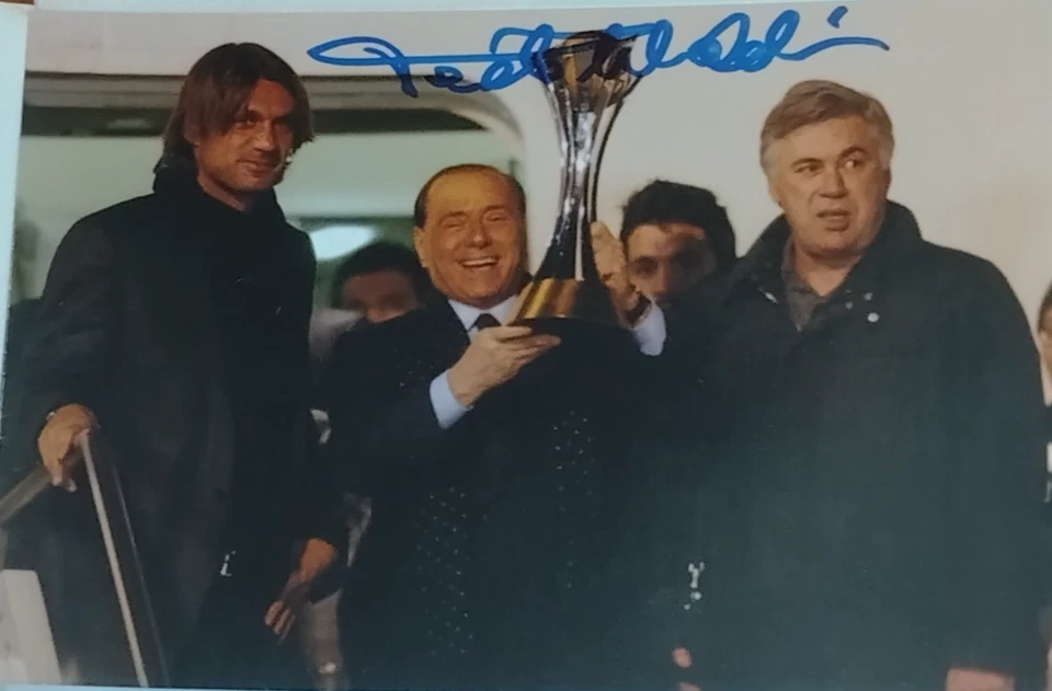 AUTOGRAFO PAOLO MALDINI MAGLIA MILAN COPPA MONDO CLUB 2007 MILAN V BOCA JUNIOR'S - Photo 1/1