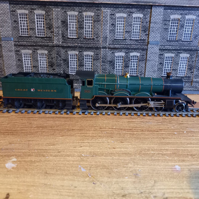 Hornby R761 GWR Hall Class 4-6-0 Kneller Hall ohne Verpackung siehe Hinweise