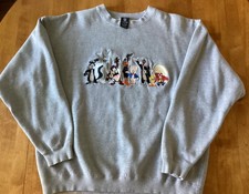 Vintage Warner Bros Studio store looney tunes grey sweatshirt. Large. 1997